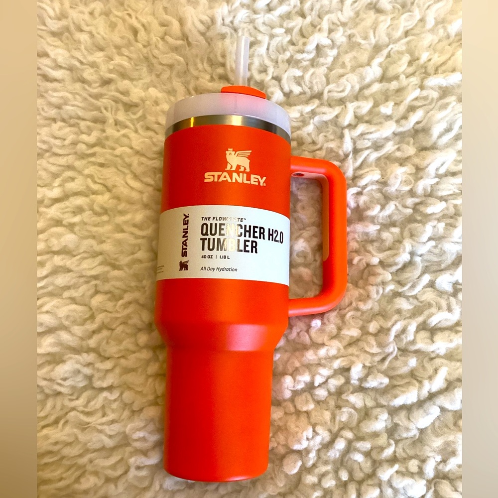 Stanley 40oz Tumbler Tigerlily